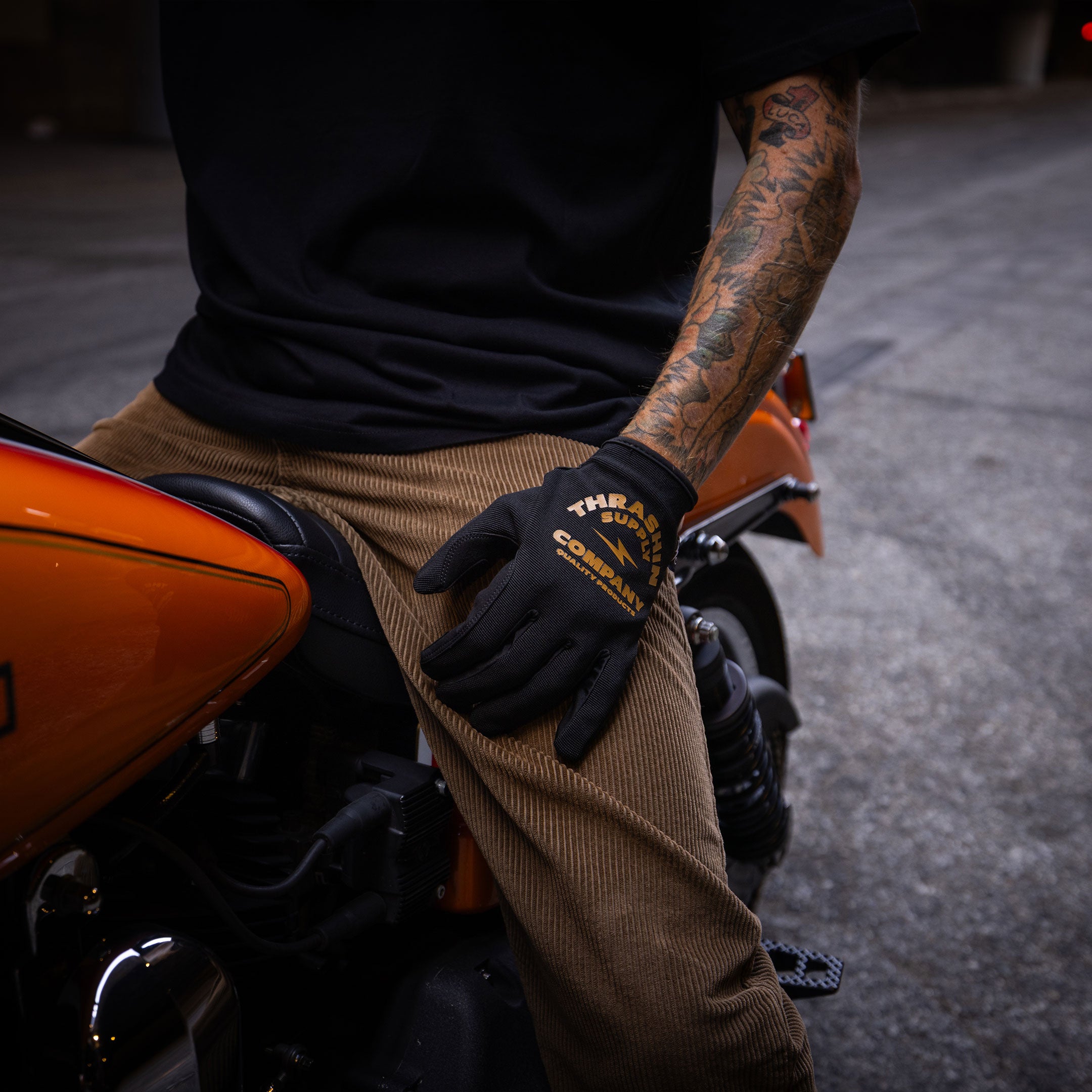 THRASHIN SUPPLY ステルスグローブ ダイス M Thrashin Supply Co. Dice Stealth Gloves