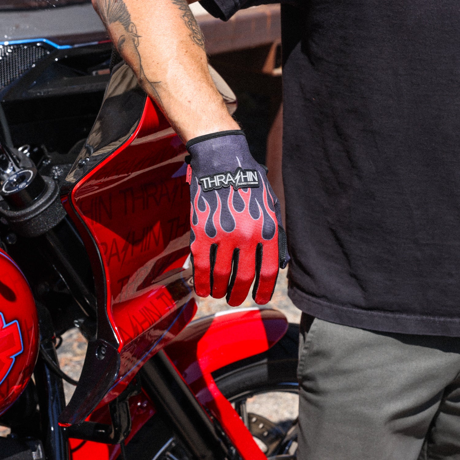 THRASHIN SUPPLY ステルスグローブ レザーパーム レームレッドXL Stealth - Leather Palm - Flame - Red – Thrashin Supply