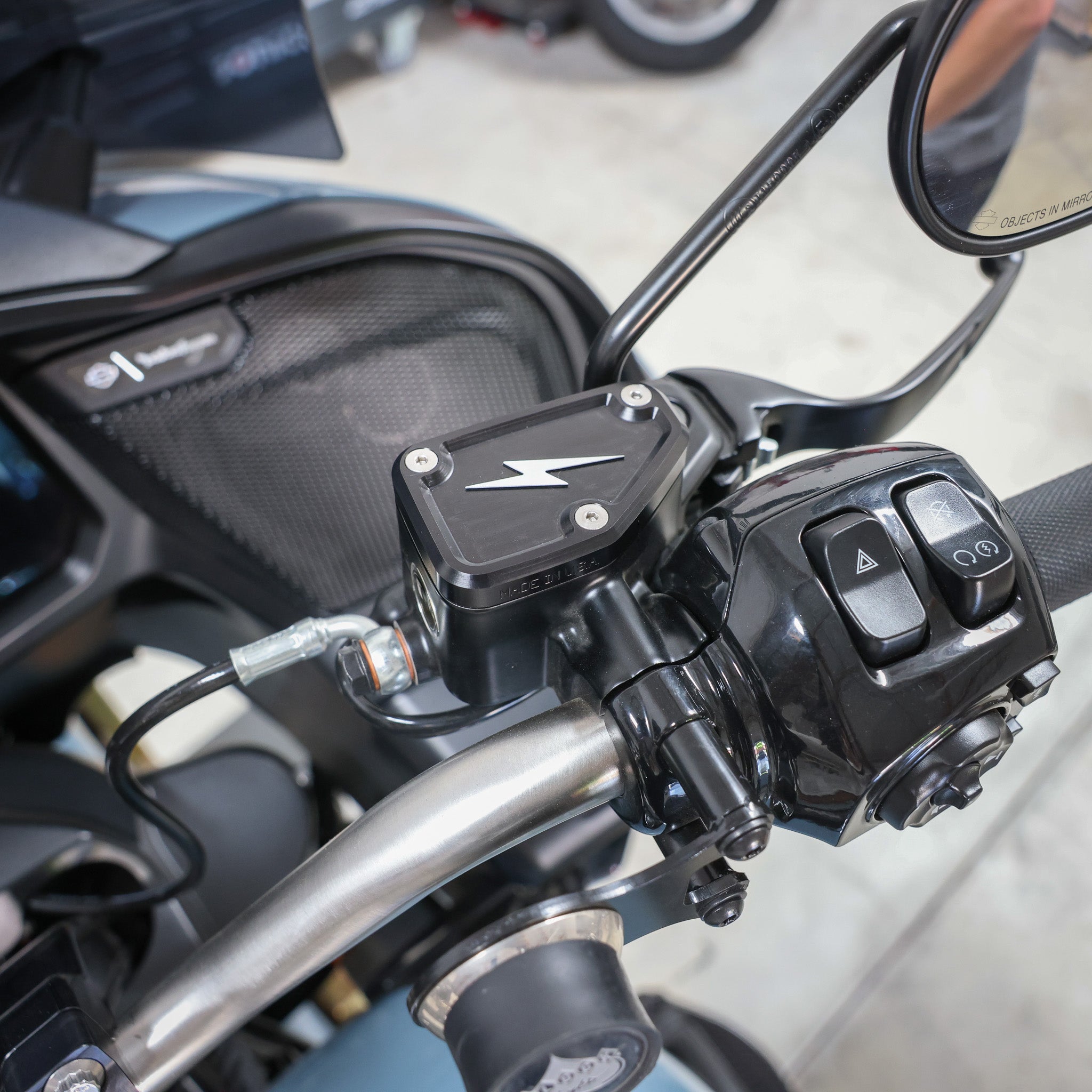 Front Brake Reservoir Cap - 2024+ Touring - Twice Cut – Thrashin