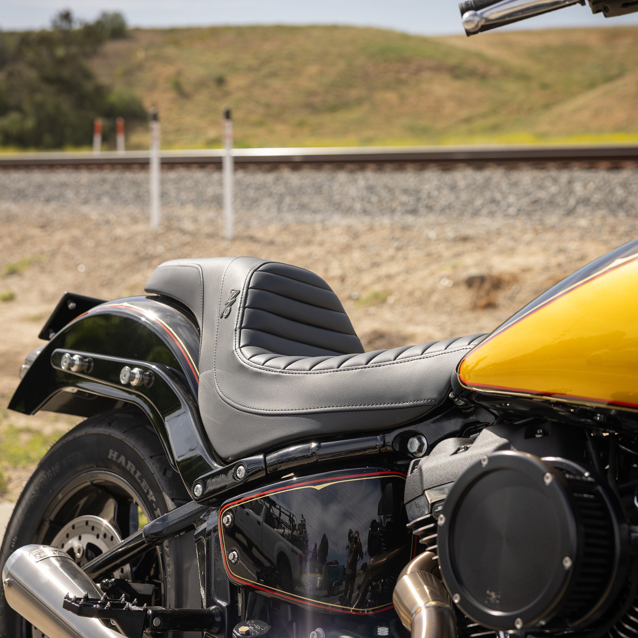 Thrashin Supply® X Saddlemen® Step-Up™ Seat For Harley-Davidson