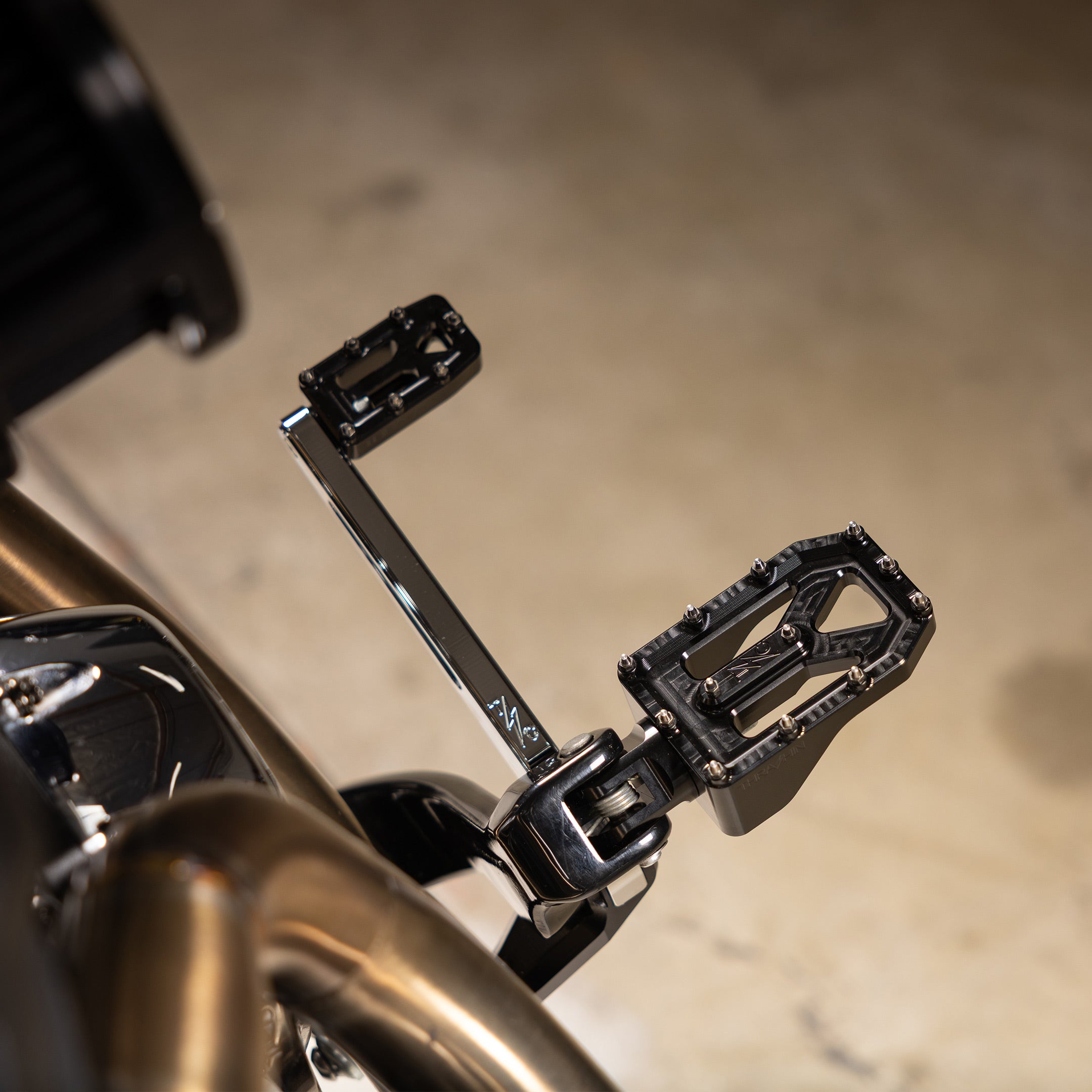 Thrashin Supply® Aggressor Foot Pegs | Dyna, Sportster, FXR