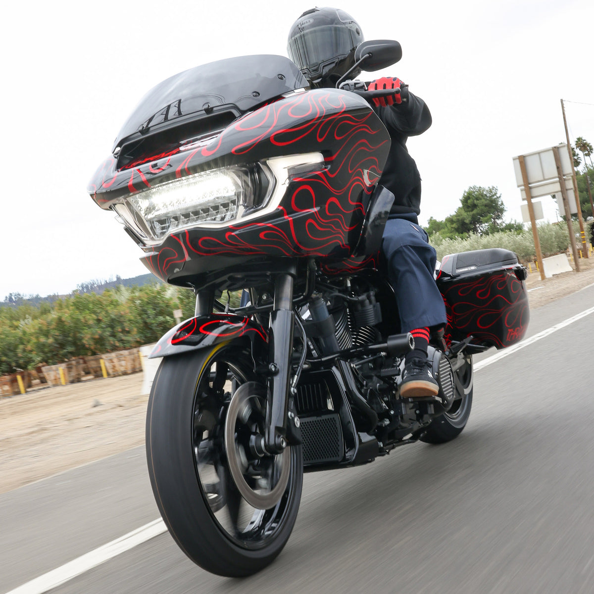 Snapklik.co : Black Lower Triple Tree Wind Deflector For Harley 1980