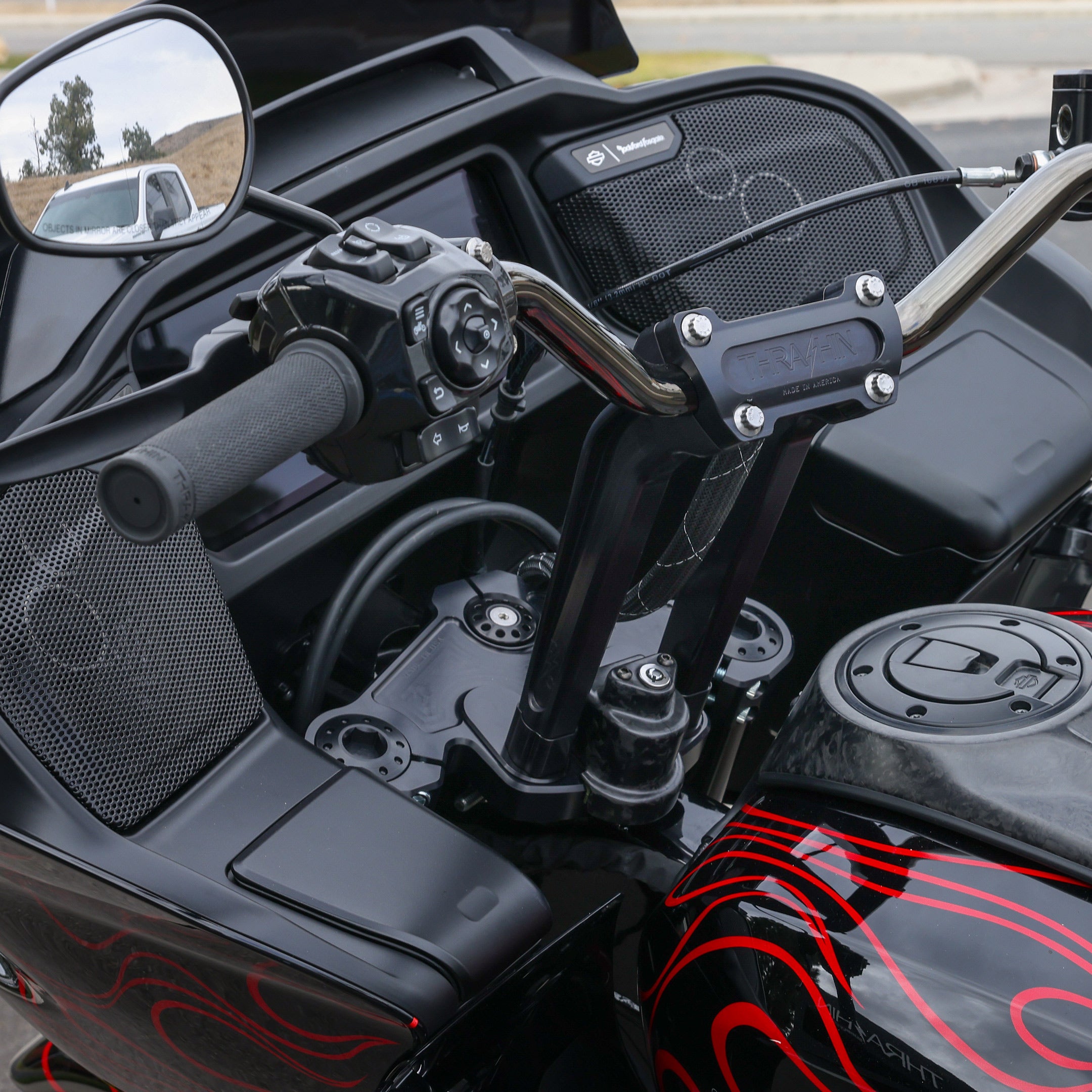 Top & Bottom Tree Kit | 2024 Road Glide - Black – Thrashin