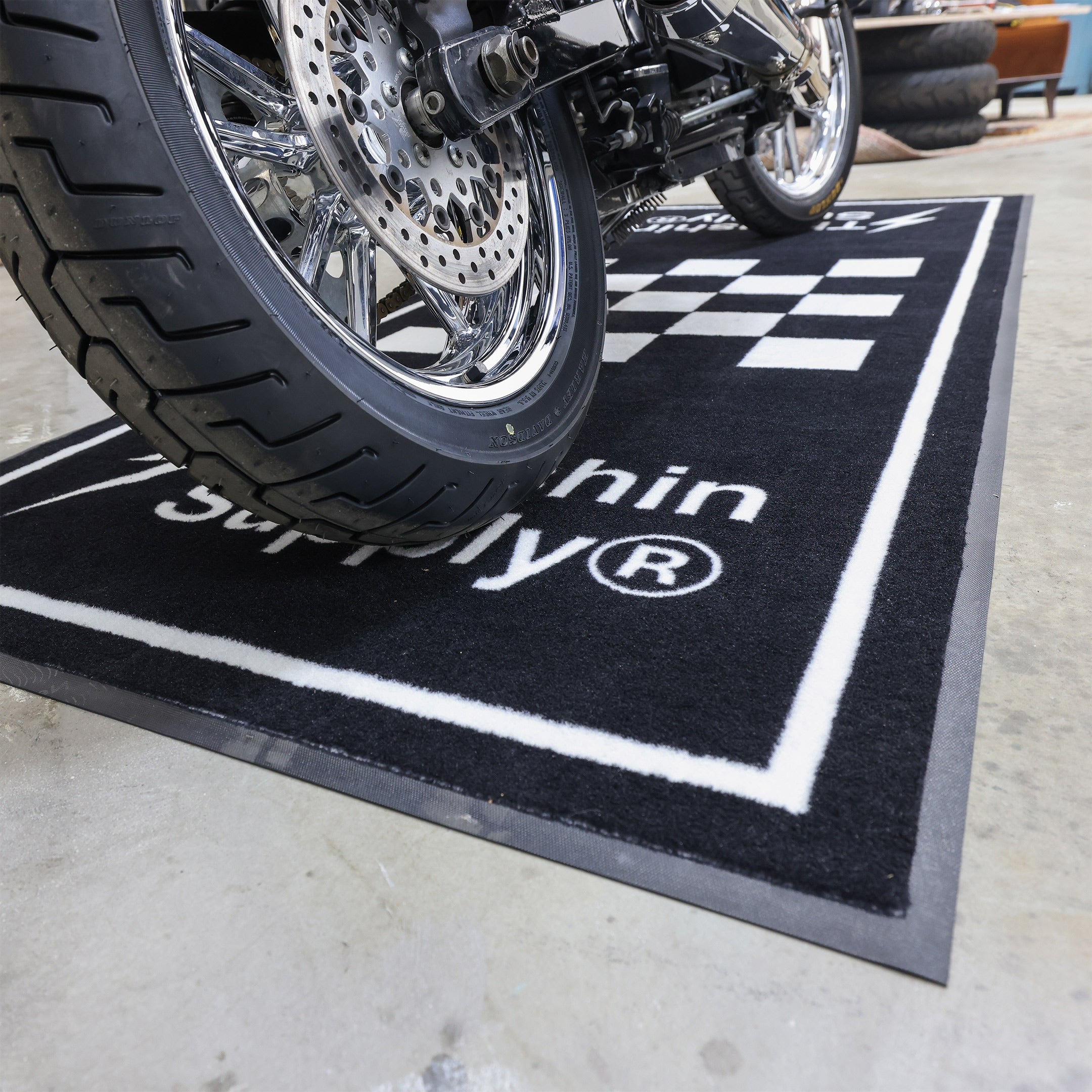 Official - Carpeted Rubber Bike Mat - 8' x 3.5' – Thrashin Supply