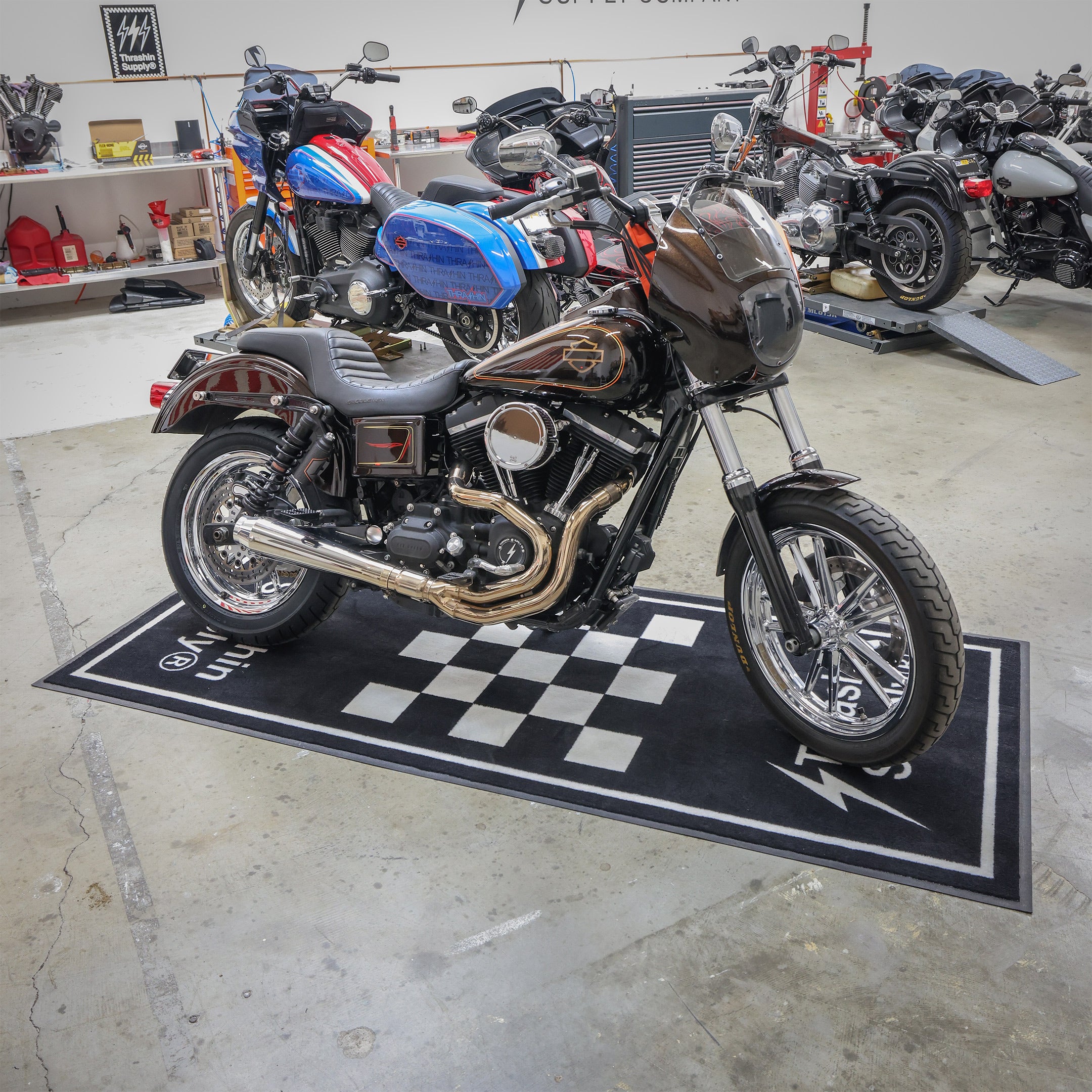 Official - Carpeted Rubber Bike Mat - 8' x 3.5' – Thrashin Supply