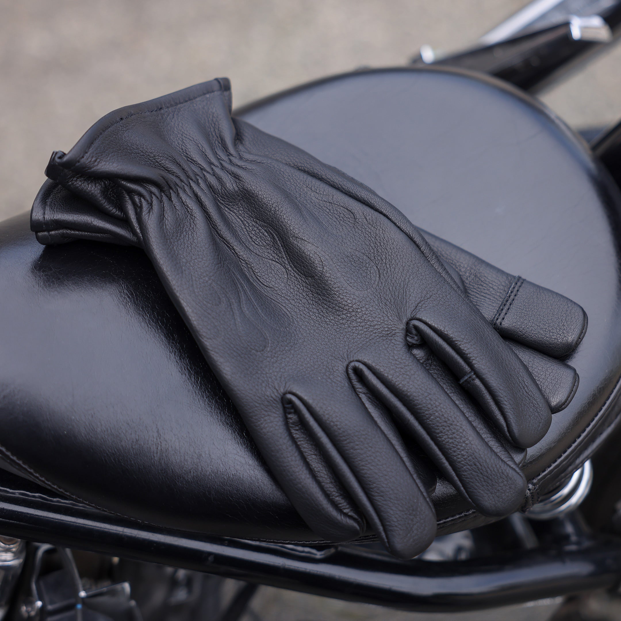 Roper Glove - Leather - Black – Thrashin Supply