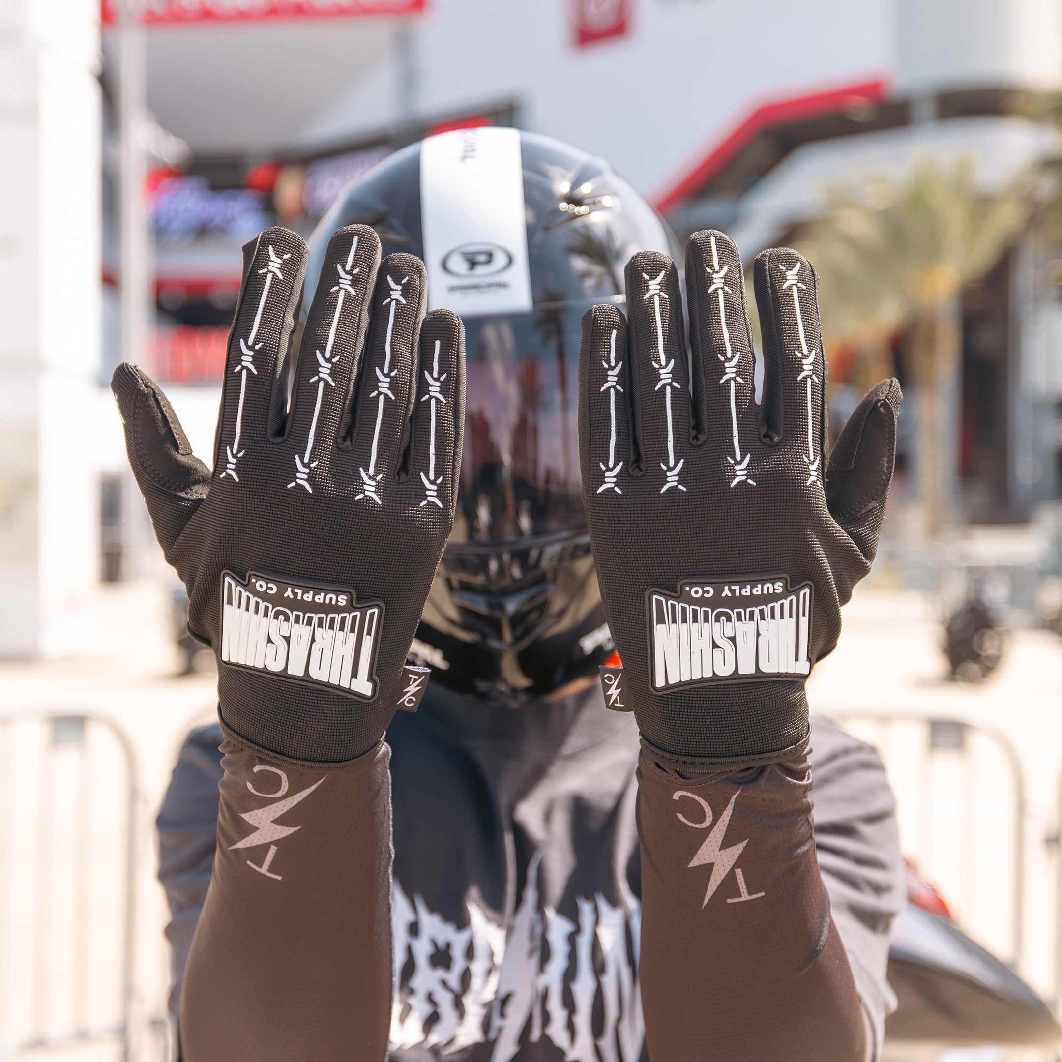 THRASHIN SUPPLY Stealth グローブ Lサイズ　新品タグ付き Thrashin Supply Co. Wire Stealth Gloves