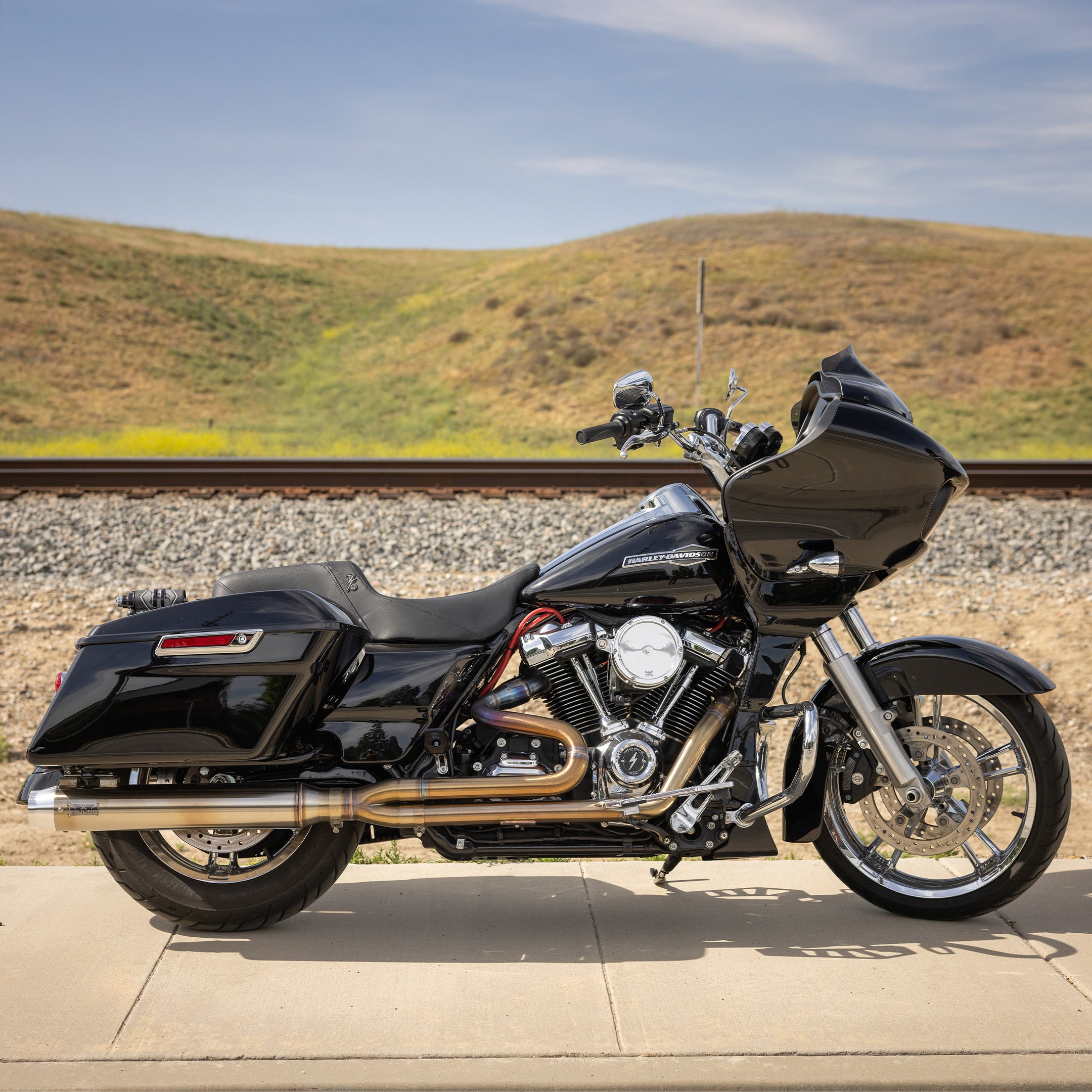 Thrashin Supply® X Saddlemen® Step-Up™ Seat For Harley-Davidson