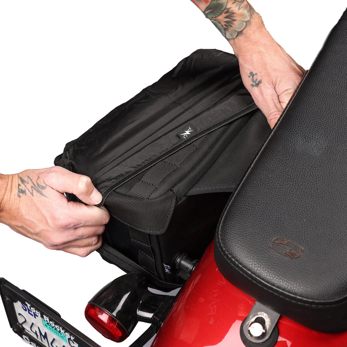 high quality motorcycle bag rain cover Essential Saddlebag